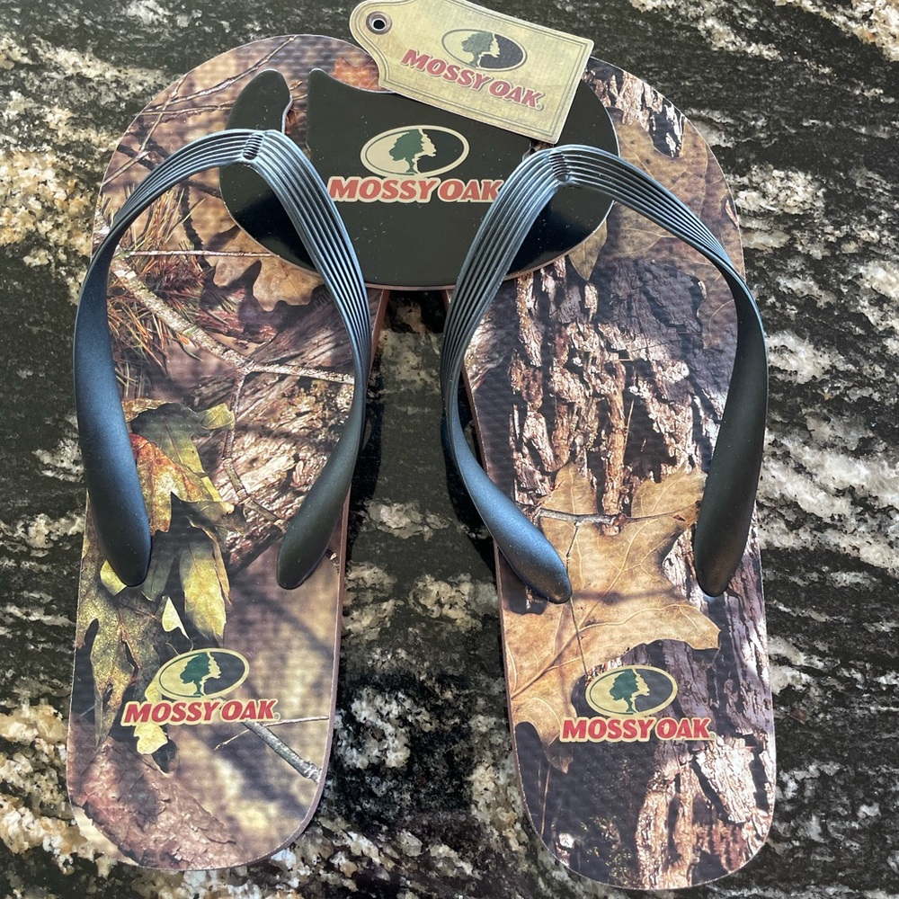 New Mossy Oak Camouflage Flip Flops Brown Black